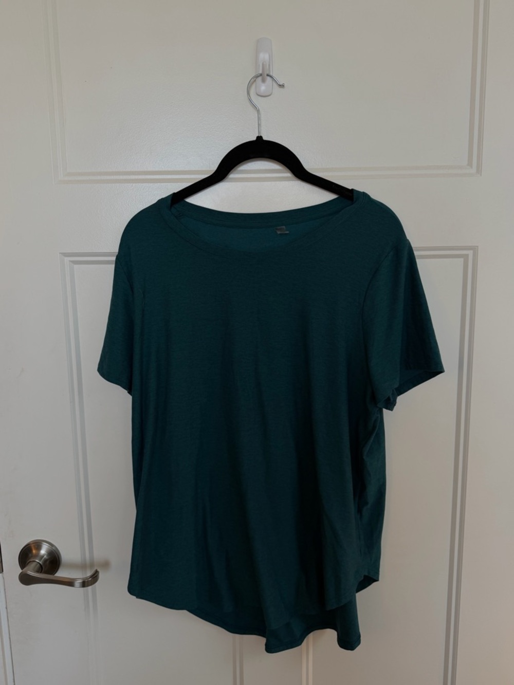 Beyond Yoga Fuchsia Featherweight On The Down Low Tee
